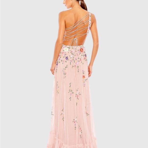 (313) ❤️ BNWT MAC DUGGAL
Embellished One Shoulder Asymmetrical Hem Dress 9164 - Picture 6 of 10